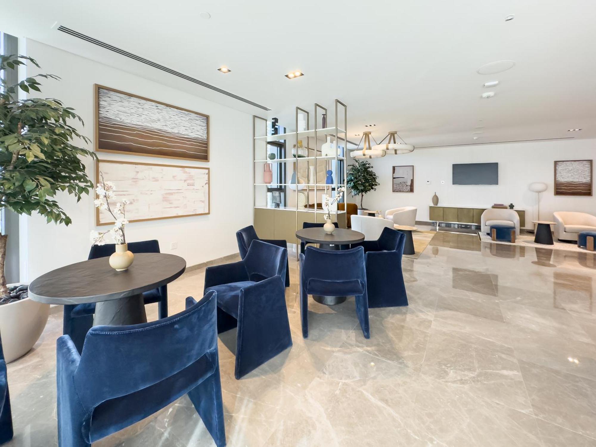 Apartment Luxury Downtown - 5 Mins Walk To Burj, Opera, Mall, Sleep 1-10